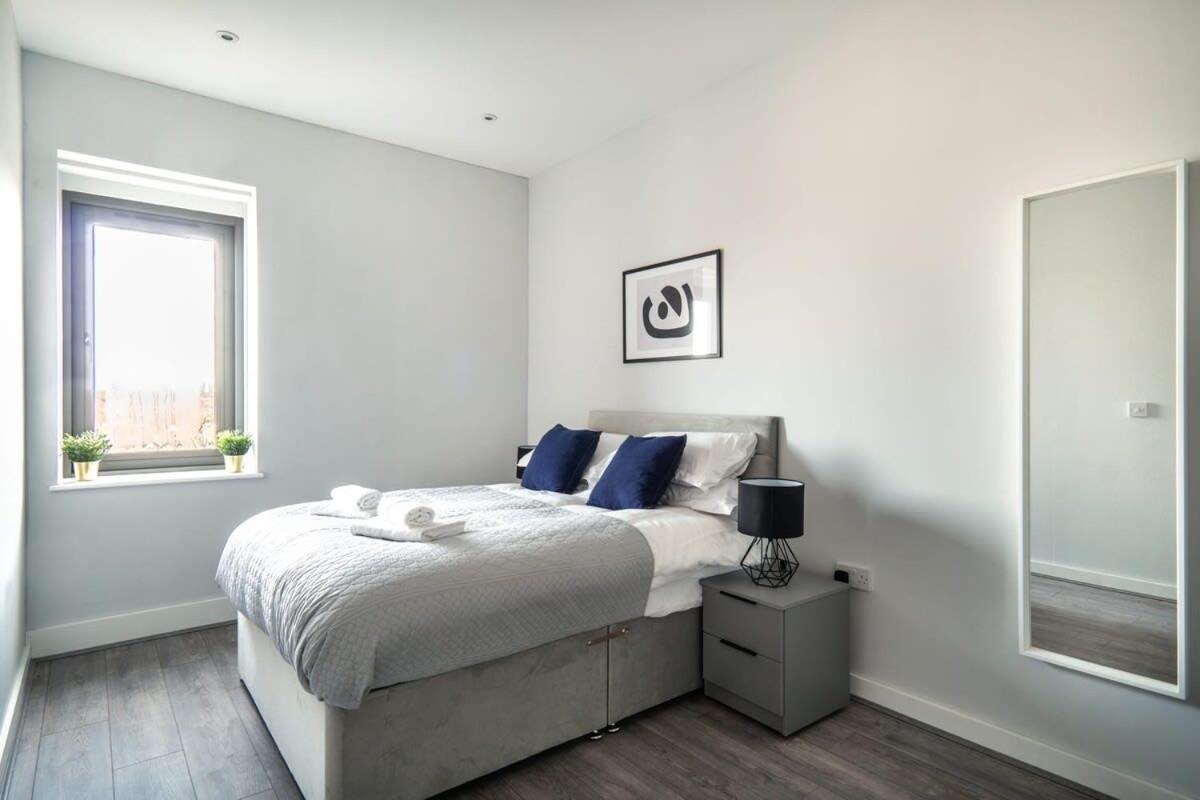 Modern & Spacious 2 Bed Apartment In Waterloo Liverpool Екстер'єр фото